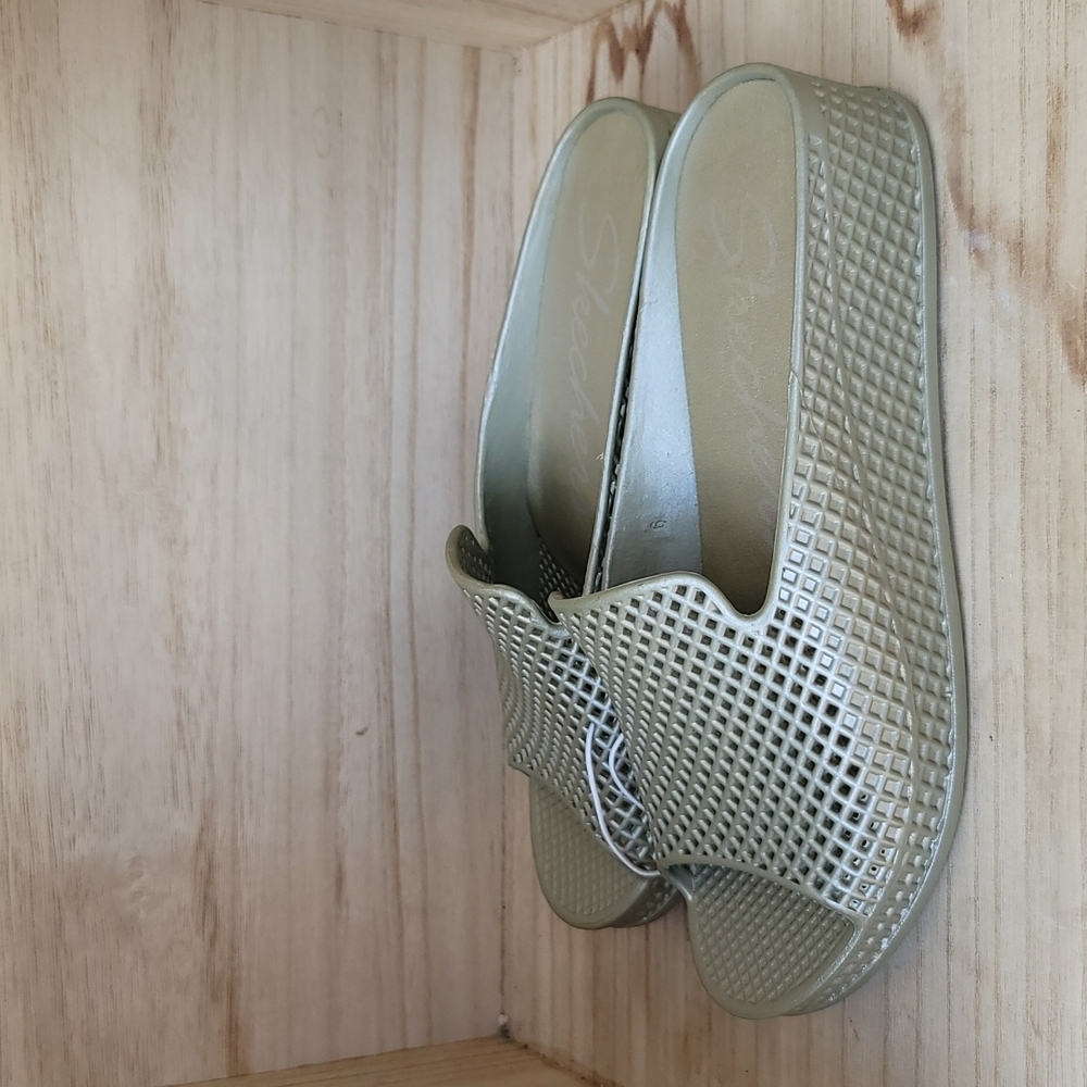 Skechers Plastic Waffle Design Open Toe Wedges - Picture 5 of 8